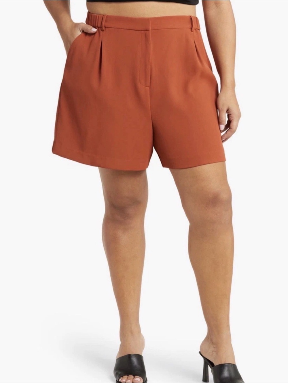 Open Edit Women's High-Waist Tailored Shorts in Rust.  Size 2X.